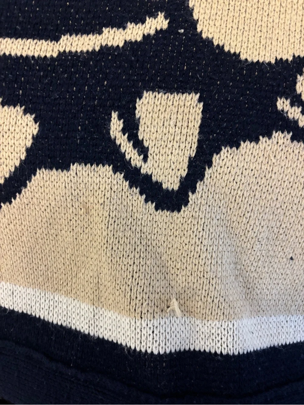 Georgetown Bulldog Logo Throw Blanket in Tan and Black